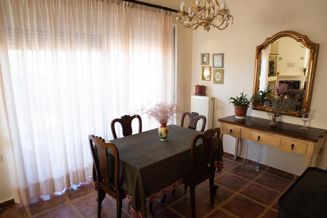 Villa The Early Bird - Cosy 2-Floor House With Garden à Alexandroúpoli Extérieur photo