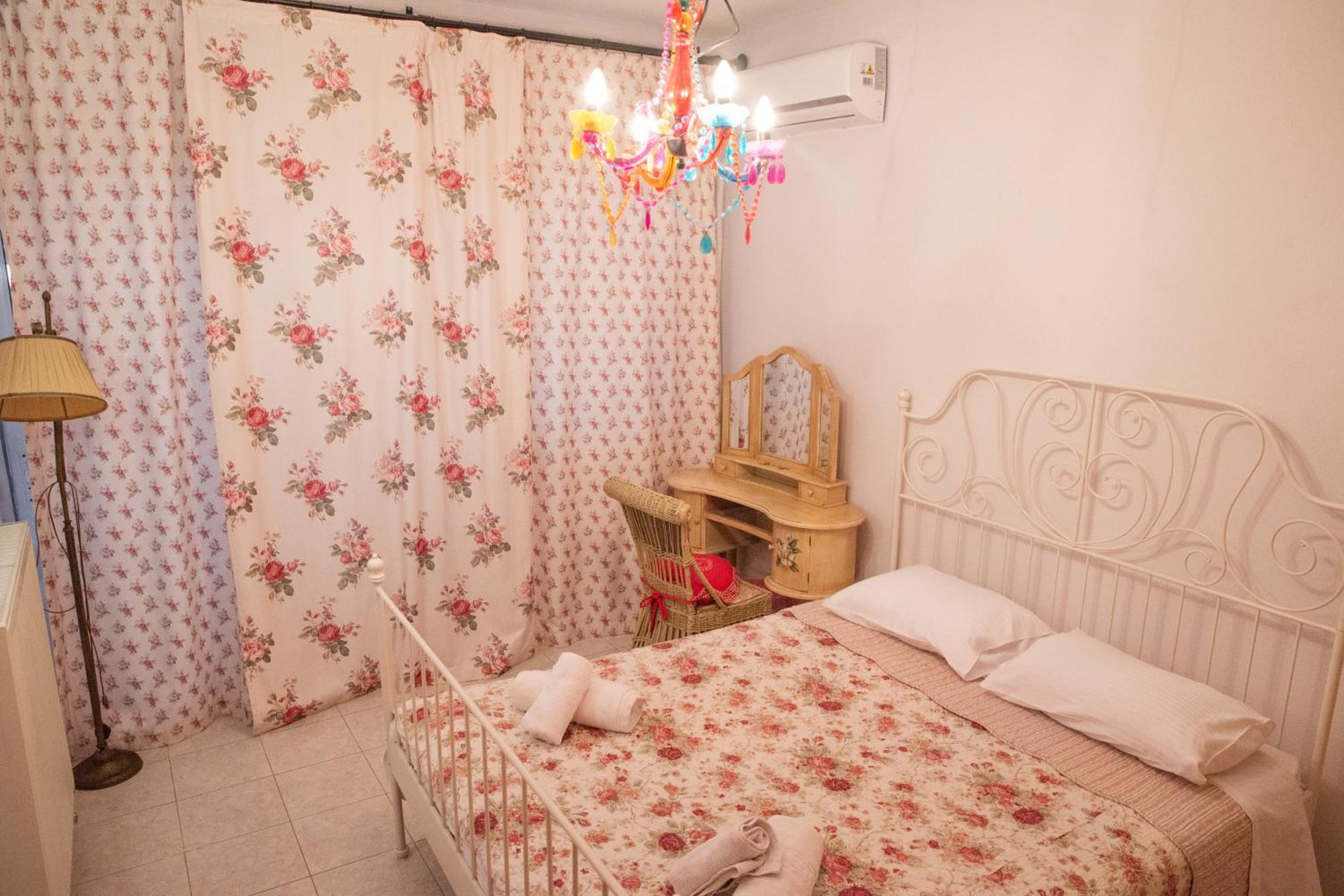 Villa The Early Bird - Cosy 2-Floor House With Garden à Alexandroúpoli Extérieur photo